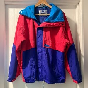 Karhu Vintage Rain Jacket with zip in hood in Pink and Purple. Size M